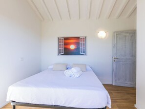 3 bedrooms, Internet