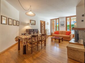 TV - Monte Confinale Garden View by Interhome (Bormio)