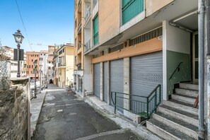 2 عدّة غرف نوم