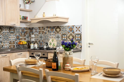 VILLA GINEVRA: typical Salento pajara with swimming pool in the Salento countryside.