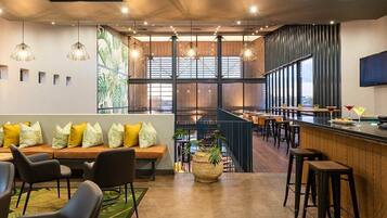 Bar (en la propiedad)