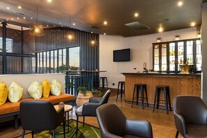 Bar (in der Unterkunft)