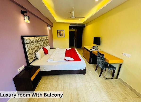 Superior Double Room, Balcony, City View | Desk, laptop workspace, free WiFi