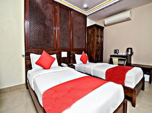 Classic Double or Twin Room, City View | Free WiFi