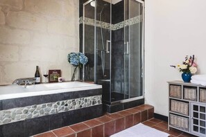 Shower, hair dryer, towels, soap - Le Clos du Maraicher Villandry (Villandry)