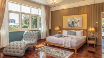 Executive Double Room, Mountain View | In-room safe, iron/ironing board, free WiFi