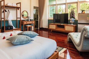 Executive Double Room, Mountain View | In-room safe, iron/ironing board, free WiFi - Chez Nij Ryokan Onsen (Chiang Mai)