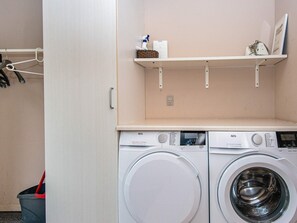 House | Interior - 4 Star Holiday Home in Oksbol (Oksbol)