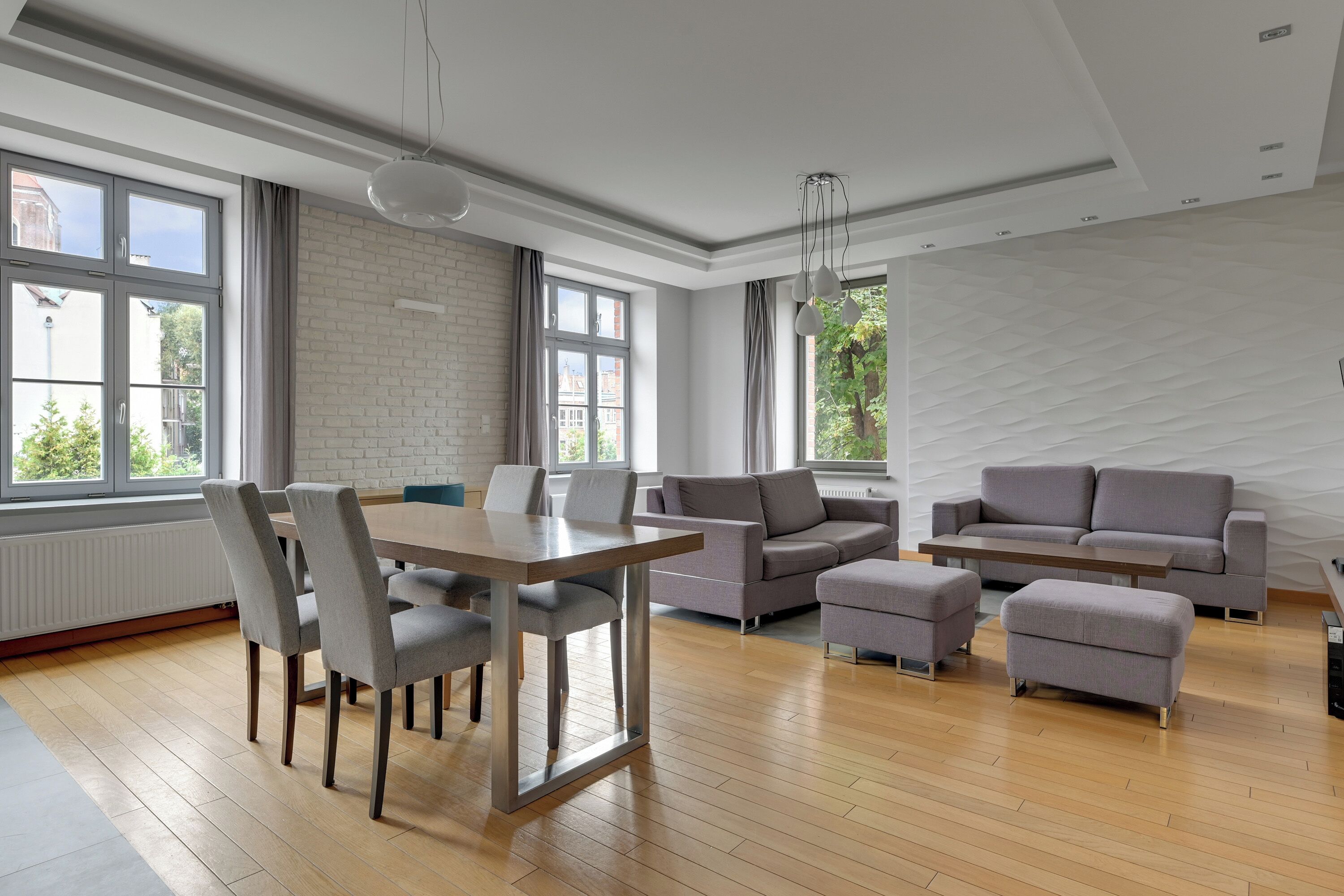 Hypo-allergenic bedding, iron/ironing board, free WiFi