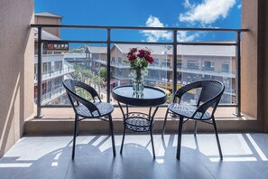 Deluxe Double or Twin Room | Balcony