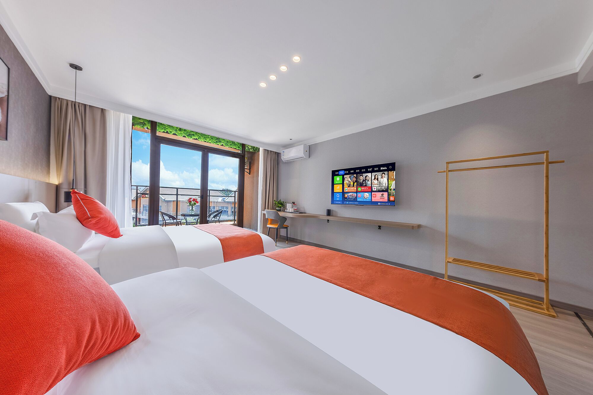 Deluxe Double or Twin Room | Desk, laptop workspace, free WiFi