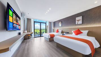 Deluxe Double or Twin Room | Desk, laptop workspace, free WiFi