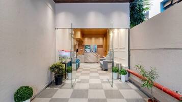 House | Reception