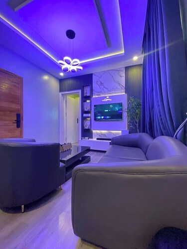 1 Bedroom (Sabolak Suite-Crest)
