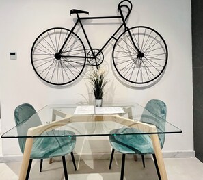 Deluxe Studio | Iron/ironing board, free WiFi