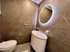 Superior Studio | Bathroom | Slippers