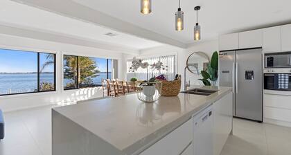 Lakeside Luxury Buff Point