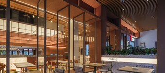 Captain 5 Youth Hotel