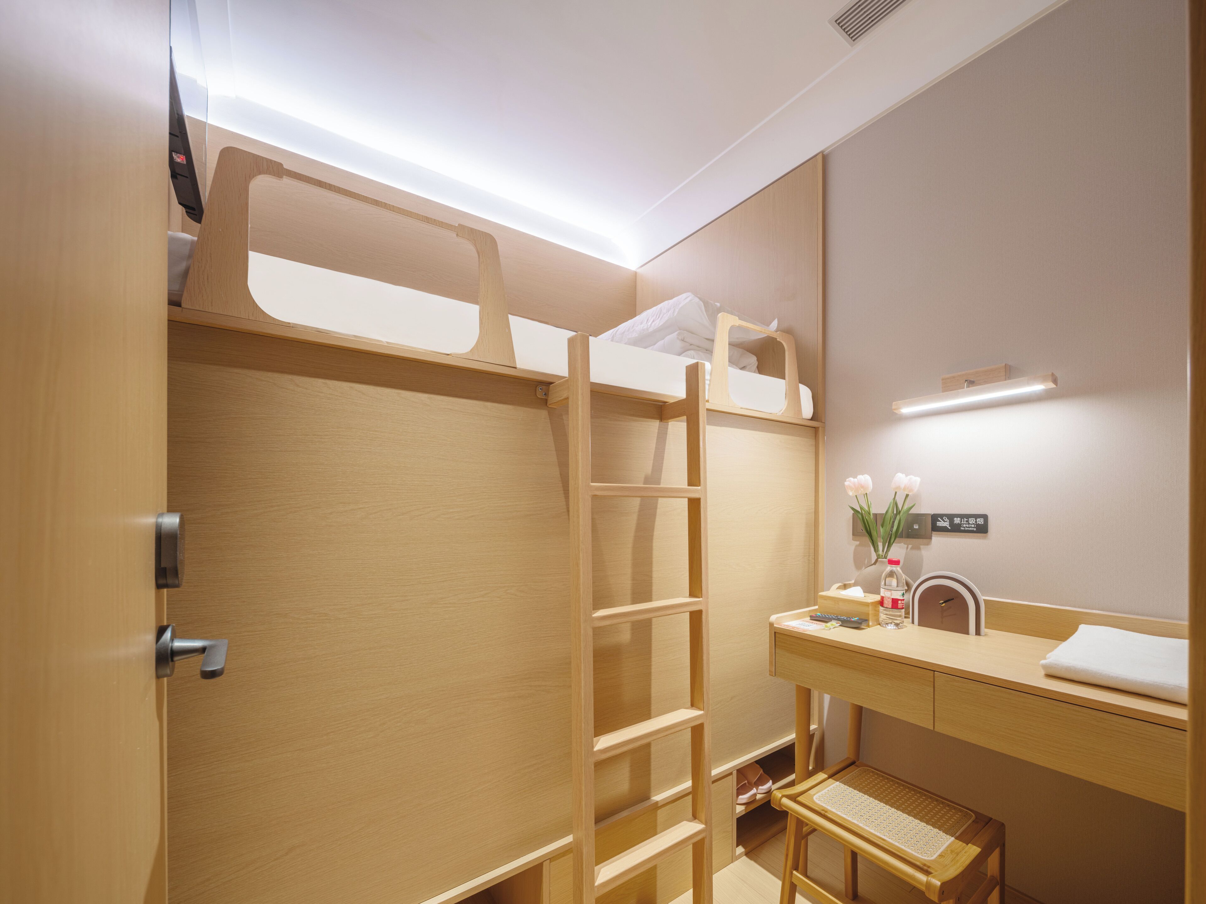 ベーシック シングルルーム | WiFi (無料)、ベッドシーツ