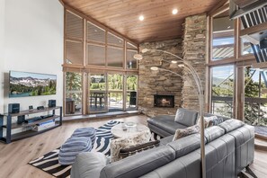 Smart TV, fireplace, offices