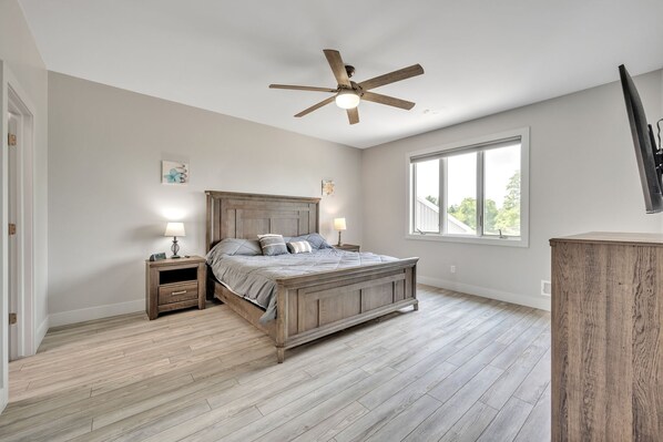 4 bedrooms, WiFi, bed sheets