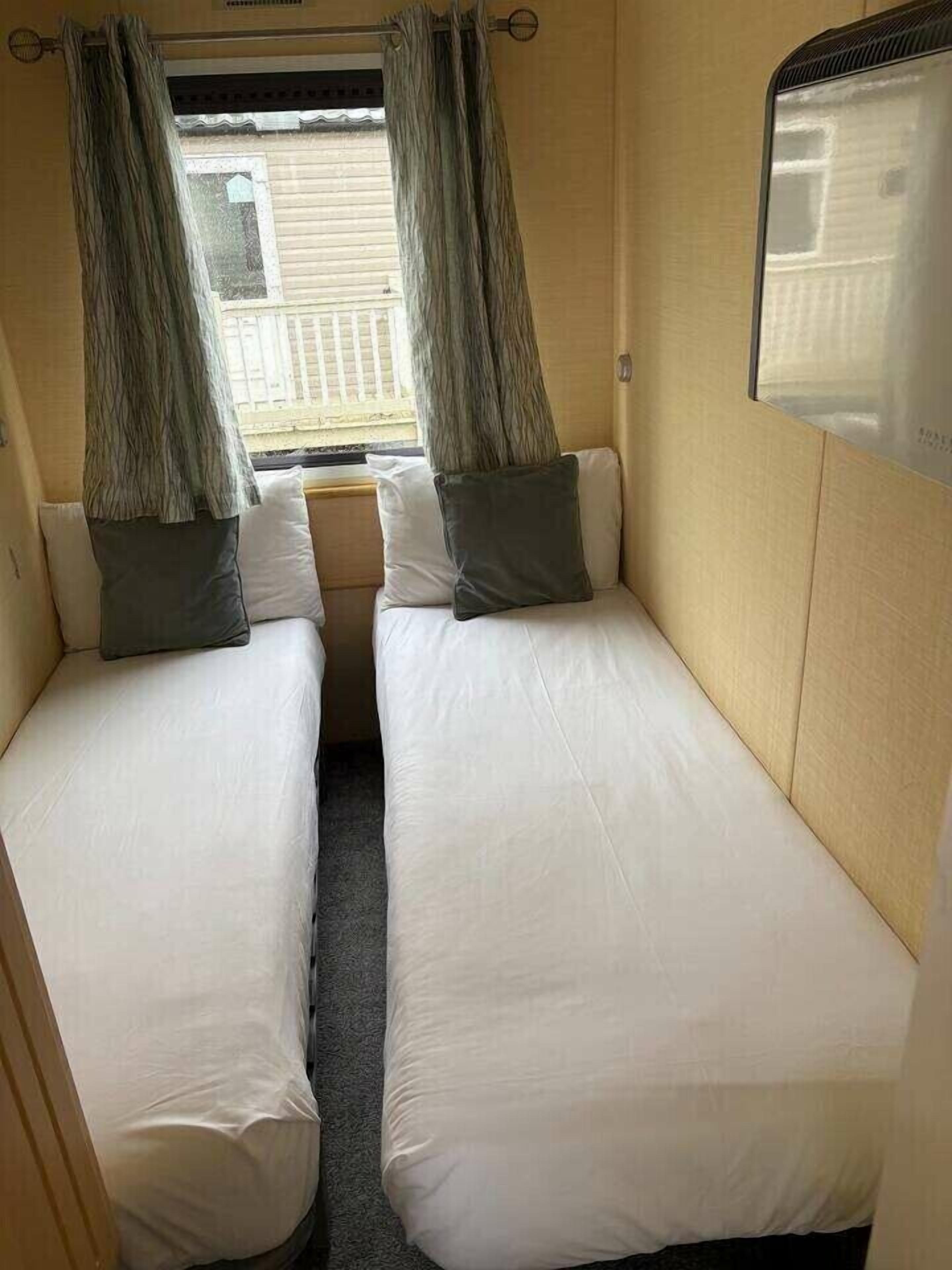 4 bedrooms, individually decorated, individually furnished