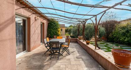 Villa 'Vacances' avec piscine privée, Wi-Fi et climatisation