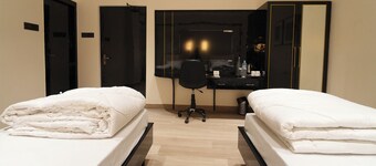 โรงแรม กูเบอร์  