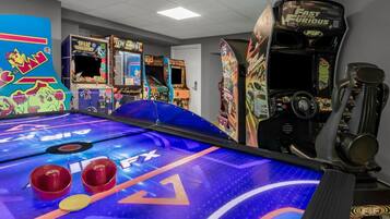 Spielezimmer
