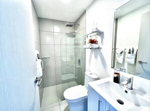Apartment, 1 Bedroom | Bathroom - Cozy Apartment in San José Costa Rica With Stunning Sunset Views (San José)