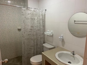 Apartment, 1 Bedroom, Smoking | Bathroom - 84 Bar ve Konuk Evimiz (Kathu)