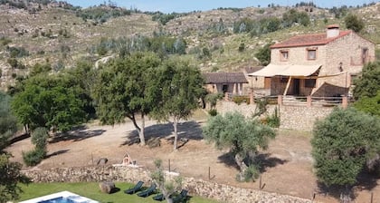 3 bedroom house with private pool