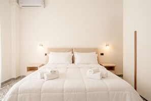1 Schlafzimmer, Schreibtisch