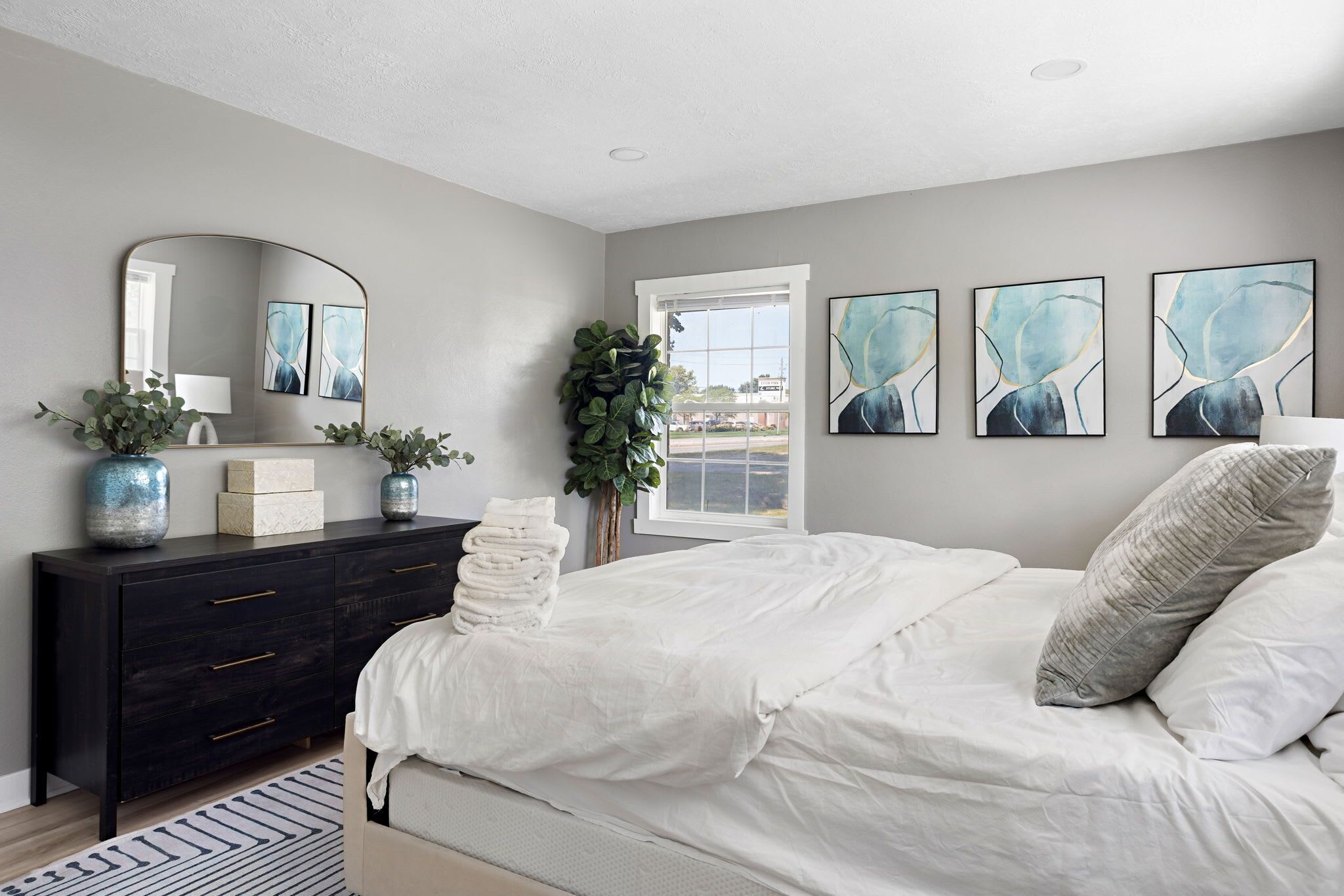 3 Schlafzimmer, Bügeleisen/Bügelbrett, Reisekinderbett, WLAN