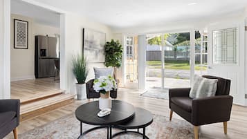 Televisión, oficina