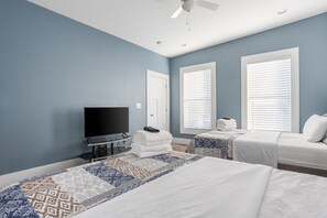 4 chambres, fer et planche à repasser, lit parapluie, Wi-Fi