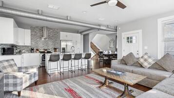 TV, fireplace, offices