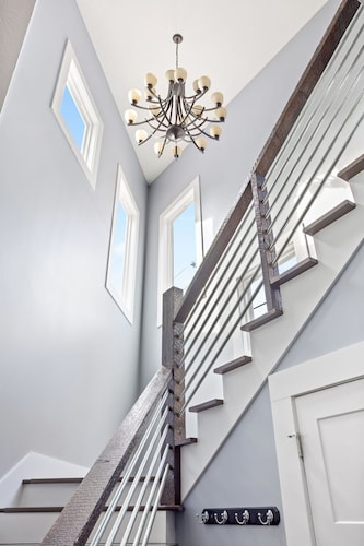 Spacious Luxe 3BR | Private Yard | Sleeps 10