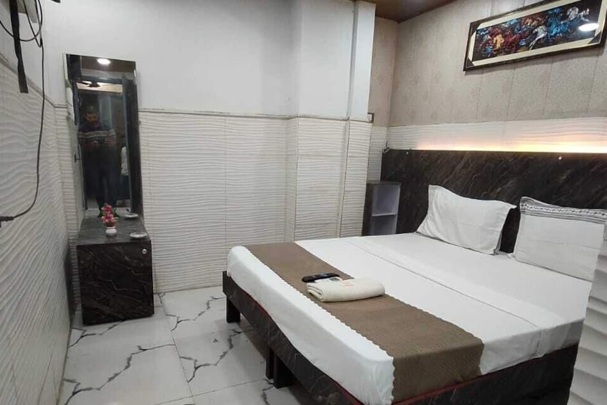 Deluxe Double Room | Desk, free WiFi