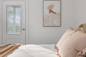 3 chambres, fer et planche à repasser, Wi-Fi gratuit, draps fournis