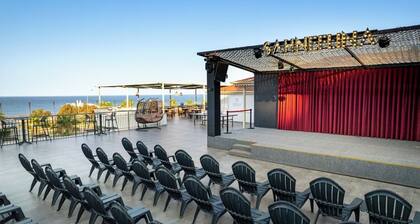 EFLİNA RESORT HOTEL & SPA