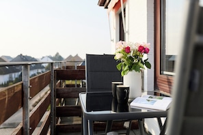 Outdoor dining - Quartier 15<br>Apartment in a quiet location and access to sea time (Büsum)