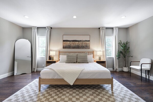 4 bedrooms, iron/ironing board, travel cot, free WiFi