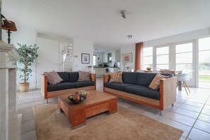 Smart TV, DVD player