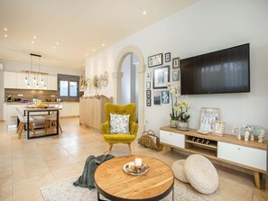 Living room - 2-bedroom Villa With Private Pool in Kalithies (Rhodes)