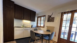 Unclassified image, 5 of 8, button - cosy 26 sqm studio is located in the Swiss Alps ski resort of Les Collons (Vex (Les Collons))