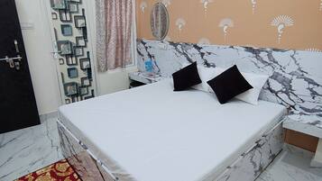 Kamar Single Basic, 1 Tempat Tidur Queen | Wi-Fi gratis dan seprai linen