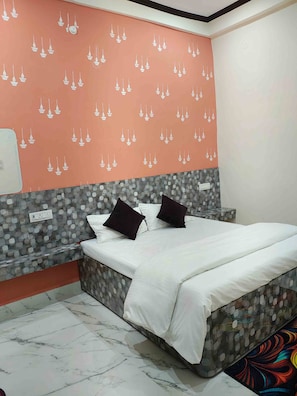 Single Room | Free WiFi, bed sheets