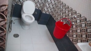 Deluxe Double Room, City View | Bathroom