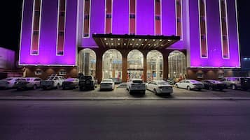 واجهة المنشأة